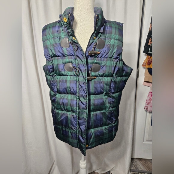 Charter Club Green and Blue Plaid puffer Vest with toggle buttons & zipper Sz XL - Picture 3 of 5